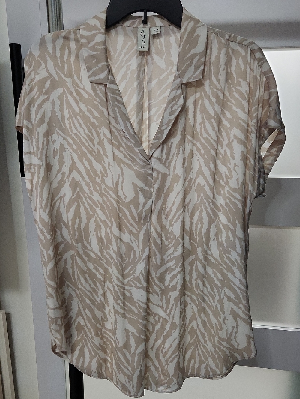 Joie Beige and White Zebra-Print Short-Sleeve Blouse